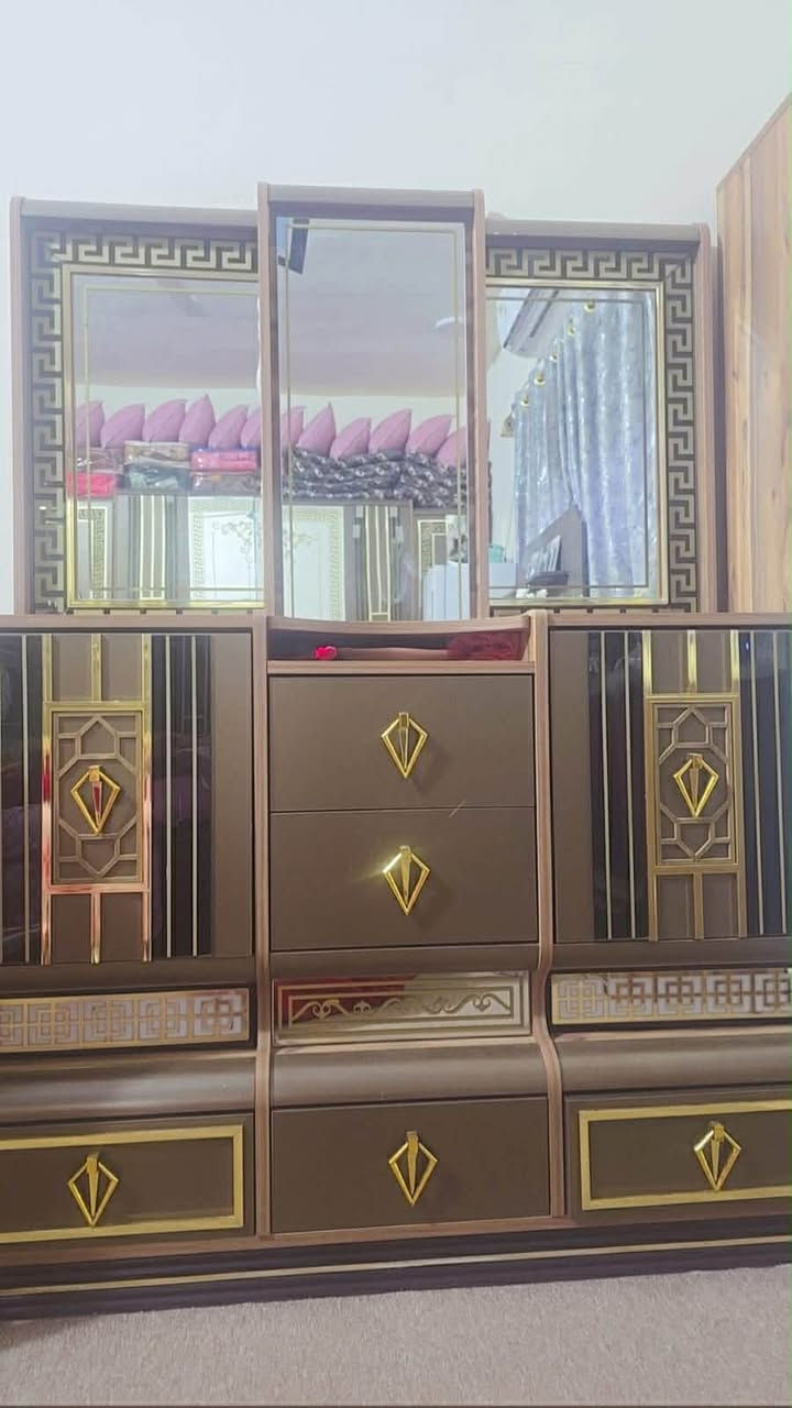 غرفه للبيع استخدام قليل جدا 
ماخذتهه ب3ونص 
واريده بمليون ونص 
جديده كلش


**إذا كنت صاحب هذا الإعلان وتريد حذفه لأي سبب، رجاءا أرسل رسالة إلى الدعم الفني**