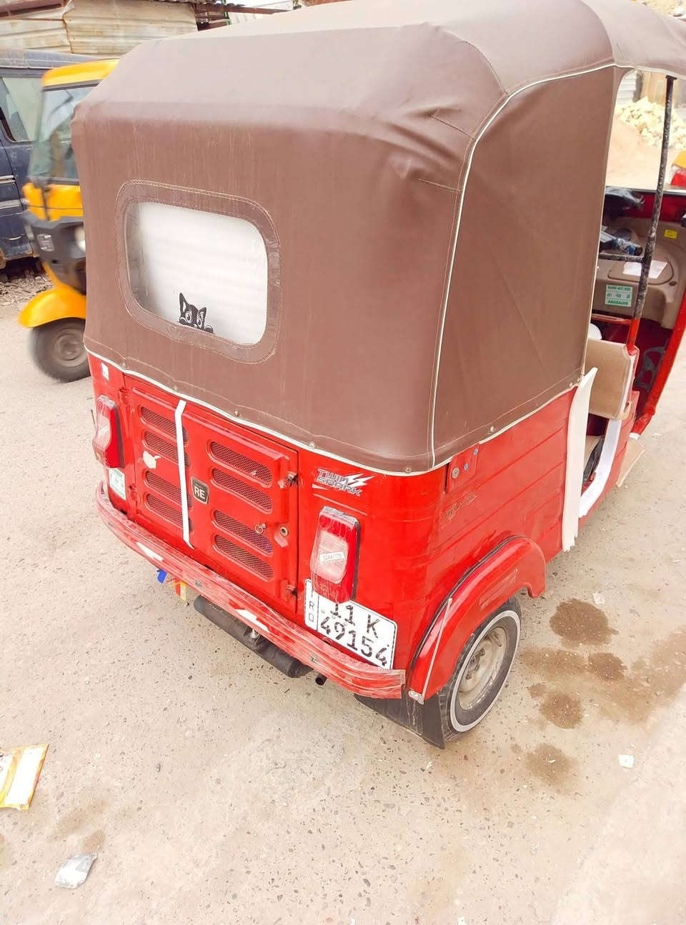 سلام عليكم تكتك البيع سعر خمسه ثلاثميه5300 $هاذ رقمي***********
