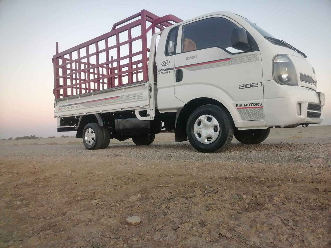 سياره كيه حمل للبيع موديل 2017نثيه
السعر 103
رقم بصره  سنويه مجده 2028 مشروع وطني
مكفوله كفاله عامه من ضربه وصبق وتبديل والشخوط شاهد الله  لا رصعه ولا شخط نضافه 100بل ميه اليدور جديد يخابرني سياره بكيت كلها وضع شريكه الف ما ذب عليها دواخل زيرو مغلفه وكامله سياره جاهزه
شاصي مامصبوق علئ البلاد البدي مامحمل بي
مشروع وطني بأي  محافظة تتحول رقم شاصي واضح تبريد ثلج اذا ماتشتري فدوه لا تعلق وسوك كلشي بي مكان سيارة ناصرية رقم الهاتف
***********
