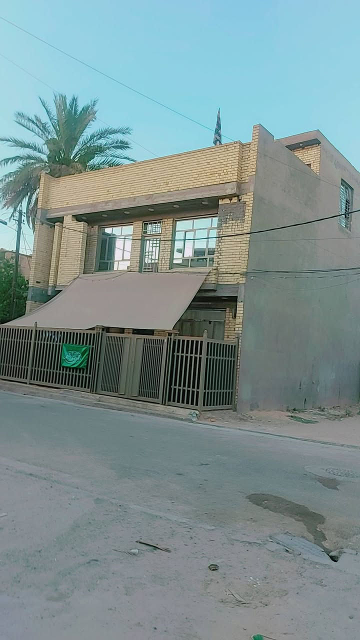 السلام عليكم 
يتوفر دار للبيع في منطقة الرشيد طابو ملك صرف المساحة ١١٨م للاستفسار ع الخاص او ع الرقم
***********
