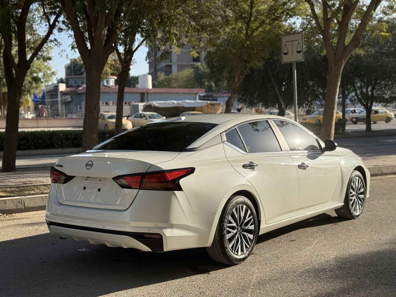 نیسان التيما SV 2025
20هەزار میل ڕۆشتوە
سەیارەکە کاتی نەشکیاوە سێ مانگ کاتی لەگەڵە
گیرومەکینە بەشەرت 
 زۆربەجوانی پاکی ماوە 
 هیچ خەلەلیکی تیدا نییە 
 
سعر لە کۆمێنت داوابکە ڕاستەخۆ بۆت دیت 📩 

تەنها بۆنیدی بۆیاغە و تۆزیک سارد لە چاملغەکانی پیشەوەی هەیە و سۆنەری دانراوە 
رەقەم شانسیەکەی 1N4BL4DV6SN302353

ژمارەی خاوەنی 
***********
