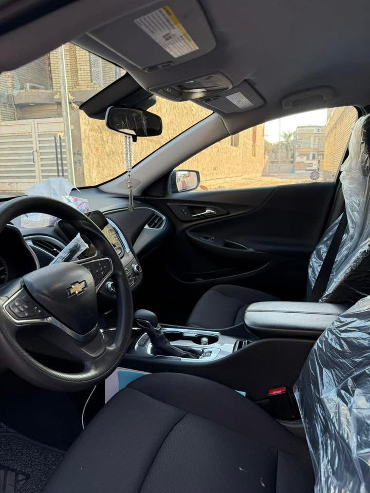 ماليبو (2024) فئة LT
وارد امريكي

 أوتوماتيك

محرك 1.5T

بنزين

4 سلندر

ماشية 40،000 كم

تحكمات ستيرن 

كاميرا خلفية

حساسات خلفية

رادار

 LED نهاري

شاشة كار بلي واندرويد اوتو حقيقي

تحديد السرعة

ايرباك الدركة سستم والباقي كلة على البلاد

مقاعد قماش

اللون أسود

 عدد المقاعد 5 

اللوحة أربيل خصوصي تحويل او وكالة 

سنوية لل 2030

ضرر قطعتين نص البنيد بي صبغ مو كلة 

والجاملغ الخلفي 

الباقي بلادي وسونار موجود راسلني ادزة عل الواتس 

راس البدنة الخلفية بيها عواج بسيط موجود بلصور 

ترايك وين متريد شرط 

الانبار 

136 بي مجال بسيط 

***********
