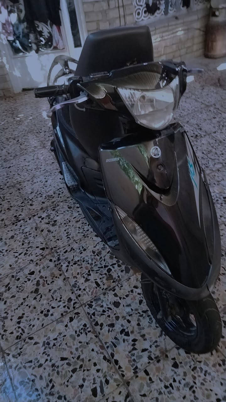 سلام وعليكم دراجة للبيع ماكس عدلة نضيفة وحلوه واي نقص مابيهة ودبلات شغالة سعر 500 وبيهة مجال لطيبين بكاني بغداد الشعب الجمعيات قرب عمار ابو دهن رقمي *********** لو تجي خاص
