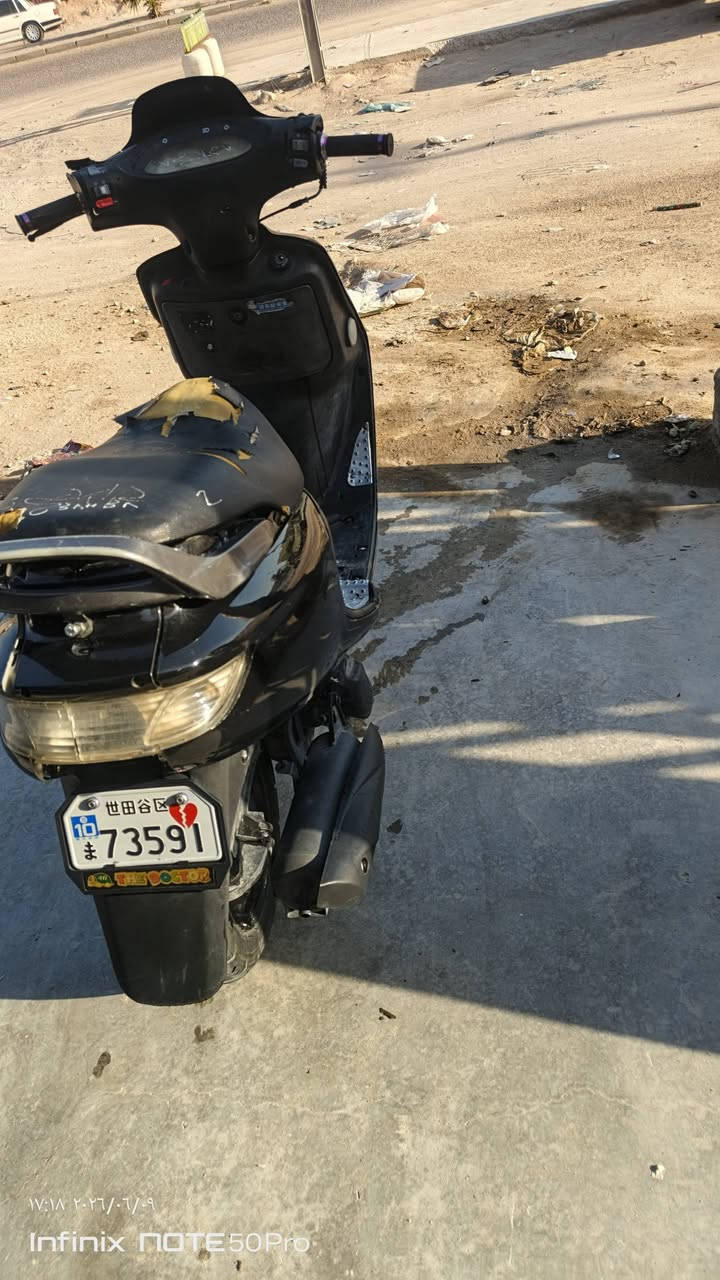 اسلام عليكم
فراشه فحل للبيع جاهزه من كلشي نقرت سلف كهربائية شغاله دراجه مفوله مفتوحه تفيلس فقط فقط) السعر 400وبيه مجال حك الجيه الخاص غير متوفر
*********** هذه رقمي الشراي بي خير ويدلل والمو شراي يطلع گبل

