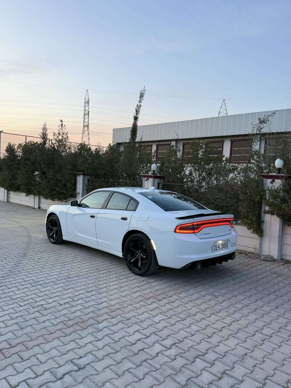 (رمضان كريم)
جارجر 2018 بدون صبغ
 رقم سليمانيه دولي
شرط تحويل
بيه جنطه تبديل بلادي  
استخدام شخصي ماشيه 91
سياره نضيف متعوب عليه مال جناي
رجاءتاج راسي حبيبي الغالي تشوف
 ماعجبك سعر ماعندك امكانيه 
اعبر المنشور وجنك ماشايف لاتعلق
تكسر حلال الناس كلشي بسعره 
وكلشي اكو بسوك غير متجواجد ع فيس 
بصمه 
كشنات جلد 
كشنات هيتر 
كشنات كهرباء
شاشه جبيره 
عليها منظومه لايتات زين 
السياره محرك 6 سلندر 
كير محرك شرط مكفول 
 تخم تاير جديد   
سياره كلش جديده ومرتب
السعر205وبيها مجال بسيط 
ملاحظه؛إني ما جاوب ع خاص
ع تعليقات مامتجواجد ع فيس
شراي خابر تجي يمي عين غلطه
عين فراش اخدمك بيك خير تدلل
العنوان كركوك
للاستفسار:
***********
