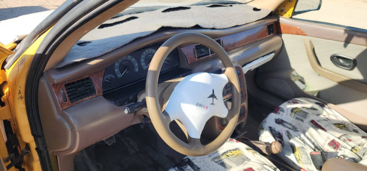 سلام عليكم سمند موديل ٢٠١٠ رقم واسط مصفرة هيئة و غرامات صدر جديد تايرات جدد كهربائيات 
السيارة ماعوزها شي مكاني كوت السعر ٢٢ وبيها مجال 
‏‪***********‬‏
