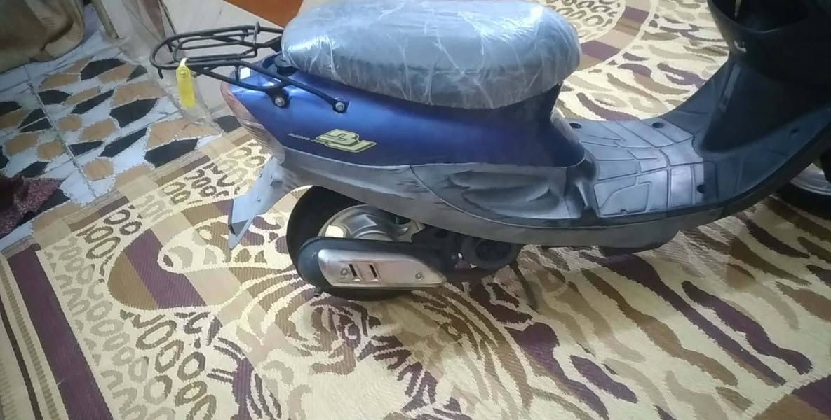 دراجه البيع يوماها ام تسعه زروف ياباني  فحل  سعر ٨٥٠ مكاني حي جهاد  ***********
