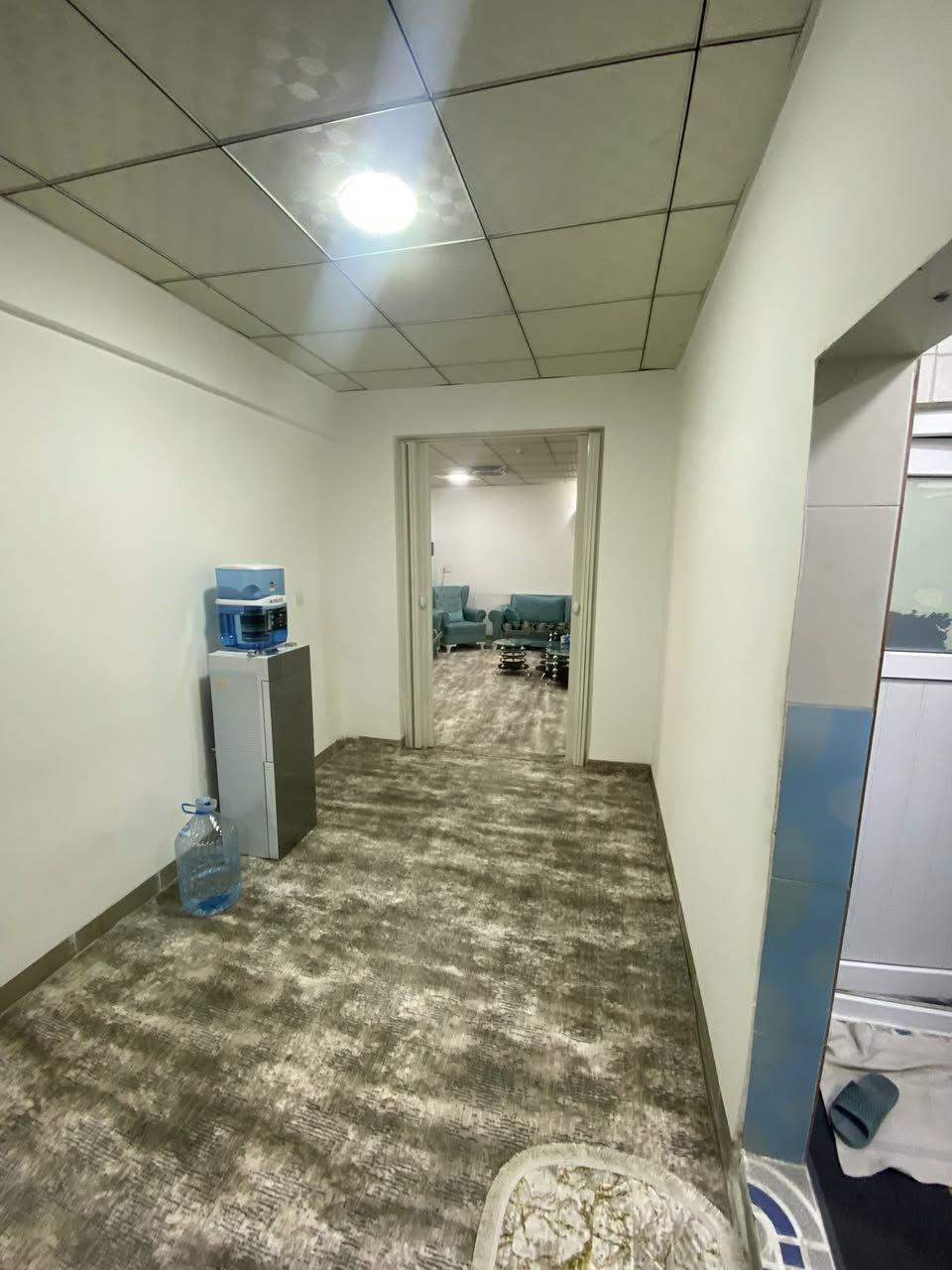 عرض حصري من عقارات #غازى_ميرانى شقه للبيع في مجمع #شاهان_ستي مساحه 128م  طابق ثاني #موثث بالكامل اثاث جديد 
_____________________________
غرفتين نوم 
صاله 
مطبخ معزول 
صحيات 
بلكونه 2 
___________________
السعر 4 دفاتر و80 ورقه مع الاثاث
التسجيل مباشر 
المجمع كامل خدمات 
الشقه موثث بالكامل اثاث جديد وبي ضمان 
_________________]
للاستفسار اكثر اتصل 
0773-717-7775
0773-717-7774
0750-820-5300
او زياره موقع الشركه سايدين لاوان بيوت المهندسين عقارات غازى ميرانى


**إذا كنت صاحب هذا الإعلان وتريد حذفه لأي سبب، رجاءا أرسل رسالة إلى الدعم الفني**