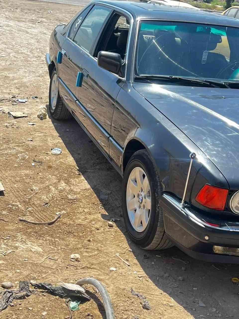 سلام عليكم بي ام 735 اصل مديل 91 تخم تاير حداديه جديده مكينه جديده كير جديد كهربئيات ع وضع شركه بدون چطل سياره ع وضع شركه بدون صبغ جاره بنيد وجنطه وقماره سياره جاهزه من كلشي بس تبريد بي ليك سعر 55وبيه مجال حك جيه ***********.   ***********

