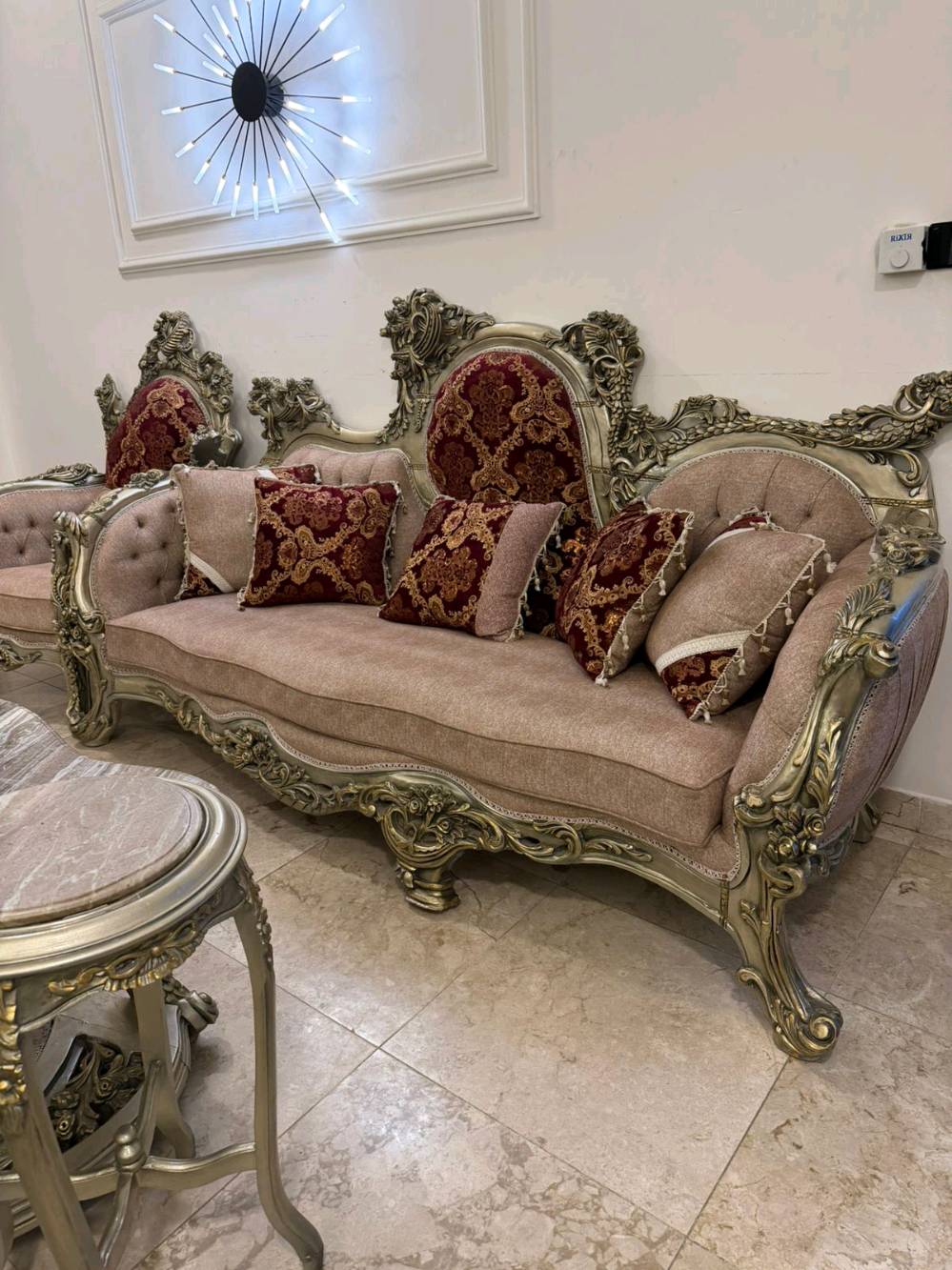 تخم مصري ضخم دمياط اخو لجديد  ١٠ مقعد وسيت طبلات مليون و٦٠٠ قفل مكان الطالبية قرب مطعم حبايبنا 
+ ***********