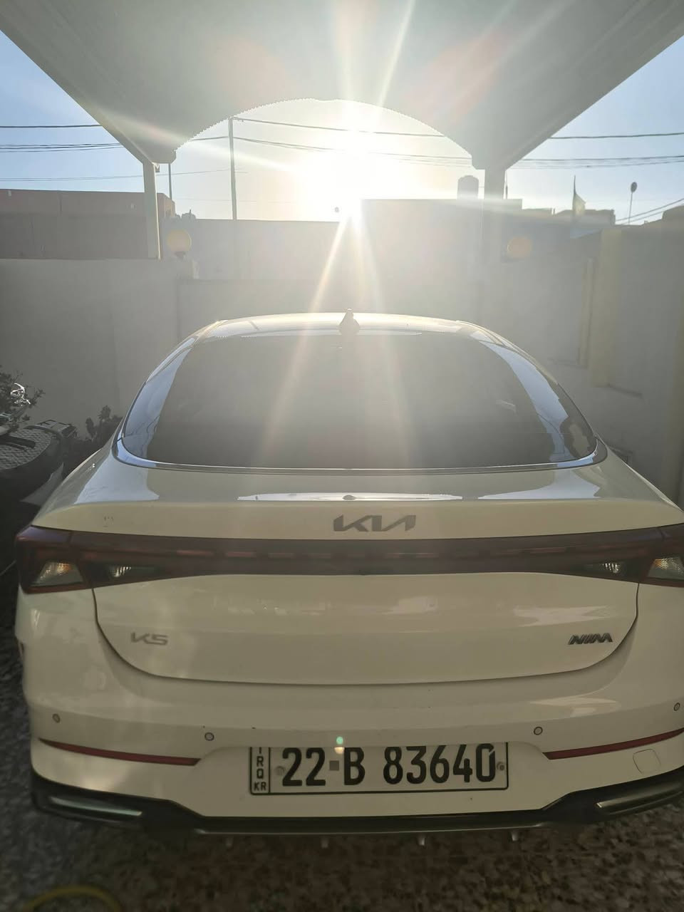 سلام عليكم .k5.  (اوبتما) خليجي.  2023  محرك 2000 دوش المرغوب .   فول عدا بنوراما. 3بصمات شاشه بلادي ابل كار بلي اندرويد اوتو 5وضعيات قياده تشغيل عن بعد ويل كروم كشنات جلد ابيض وحضن. منافذ خلفيه 2  كشن كهربائي بگ لايت منفصل المرغوب . مواصفاتها معروفه    كفاله عدا شخطين زغار. وبيها بارد شبر مسحوب بي دي ار   رقم دولي اربيل  سونيه جديده. شرط تحويل. ووكاله.  سعرها 197 وبيها مجال بصيط.  ماشيه 180تقريبا.  مكاني نجف حي النداء. ***********
