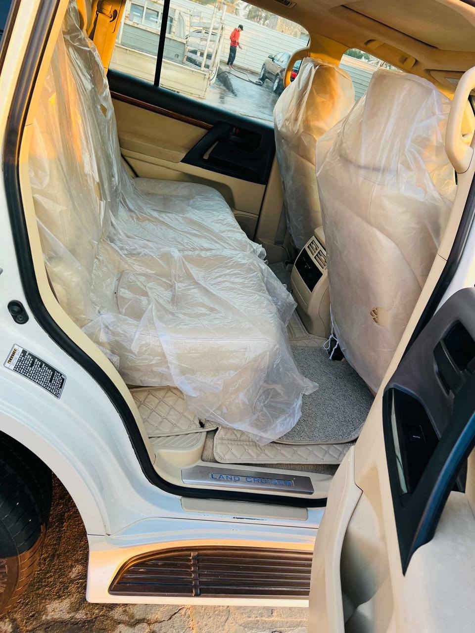 السلام عليكم البيع لا ندكروز موديل 2016 مكفوله كفاله عامه من الصبغ بيهه بارد بصيط بل جاملغ الامامي وشخط بل باب بصيط كلش كلش بدون صبغ   ماشيه 113 السياره جديده بمعنى الكلمه  تخم تاير جديد صيانه كامله  تغليف بيديف رقم بغداد الجديد  بسمي  مكان بابل السعر  485 $ ***********
