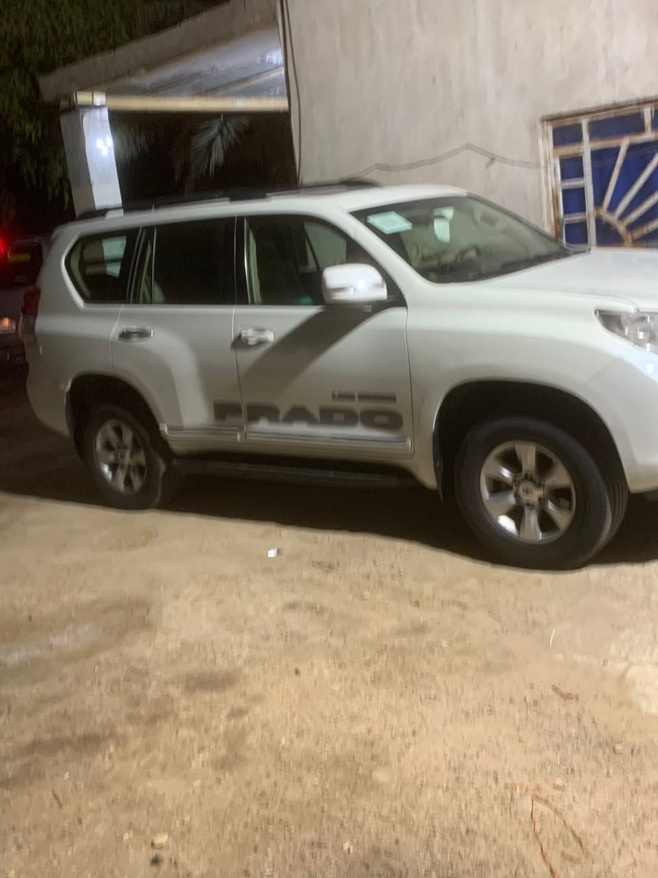 سياره برادو مديل ٢٠١٠ كفاله سياره رقم بصره بسمي 6 مكينتها تخم تاير مكينه كير اصوليات كلها كفاله السياره بنوراما 
مكان بصره 

***********

