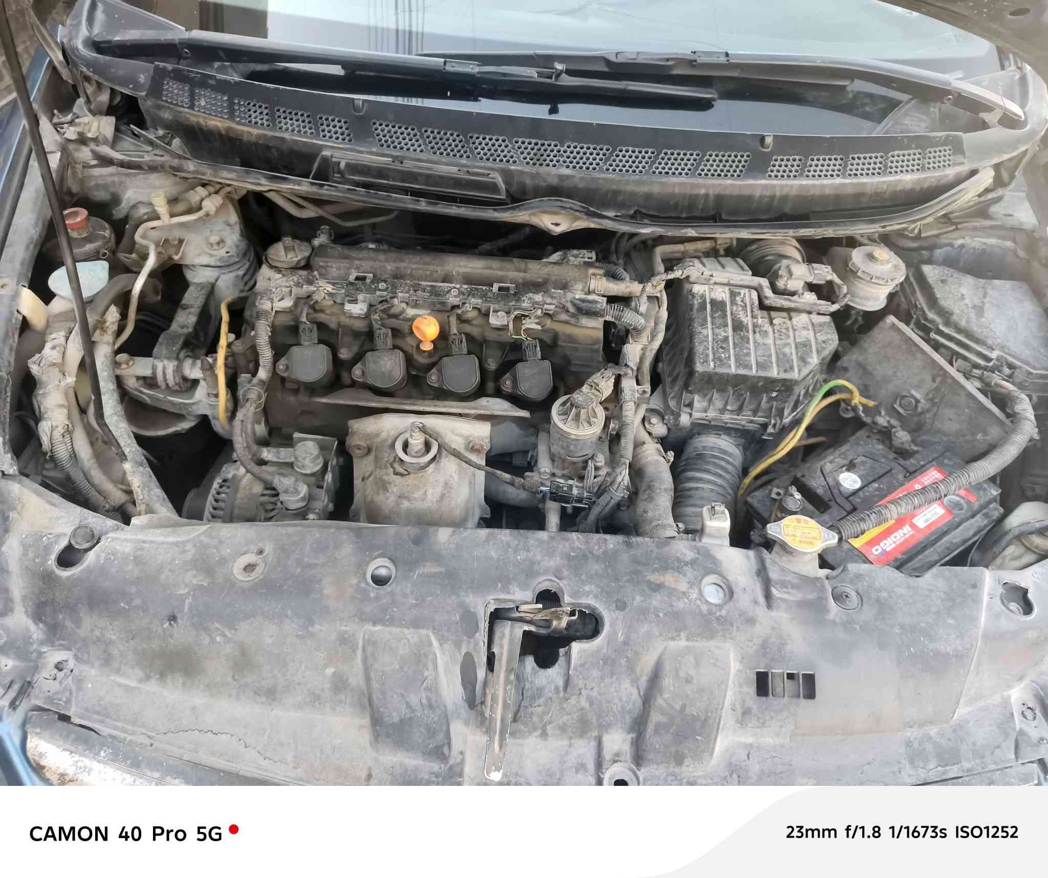 سلام عليكم رمضان كريم للبيع هوندا سفك 2007 ياباني وارد امريكي رقم ديالى مشروع وطني تحويل مباشر كير ومكينة مكفولات صدر جديد تايرات جدد كامرة خلفية شغالة مصبوغة عام للجمالية نواقصها الباور بي نضوح وبوش خلفية السيارة جاهزة مكان السيارة بغداد العبيدي حي الرئاسة شارع 20
السعر ٥٨ وبيها مجال 
للاستفسار ***********
