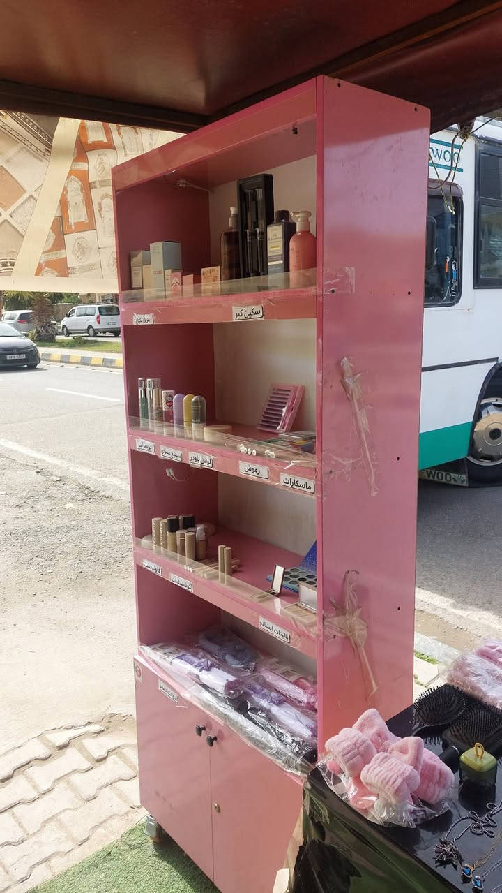 فاترينات MDF عدد 2 الحجم مثل ما موضح بالصور السعر 100 للواحد و بيها مجال اذا تاخذ الثنين


**إذا كنت صاحب هذا الإعلان وتريد حذفه لأي سبب، رجاءا أرسل رسالة إلى الدعم الفني**