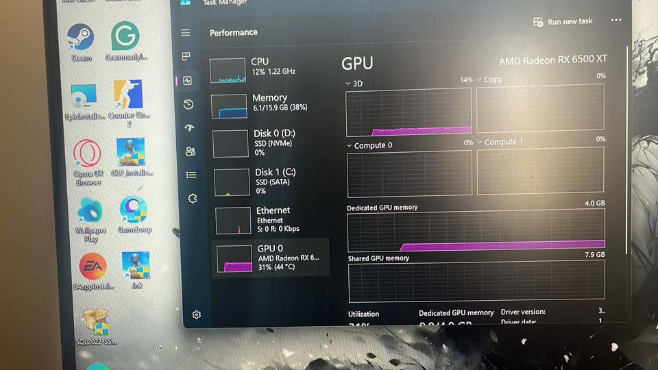 للبيع تجميعة ألعاب (Gaming PC) اقتصادية ومتزنة! 🎮🔥
الجهاز بحالة ممتازة ومثالي للألعاب التنافسية (مثل CS2 وPUBG) والألعاب الحديثة، وسريع جداً في الأداء بفضل وجود أقراص SSD.
المواصفات التقنية:
 المعالج (CPU): Intel Core i5-10400F (أداء قوي ومستقر).
 كرت الشاشة (GPU): AMD Radeon RX 6500 XT (ذاكرة 4GB).
 الذاكرة (RAM): 16GB (تضمن لك سلاسة في الألعاب وتعدد المهام).
 التخزين:
 قرص SSD (NVMe) فائق السرعة.
 قرص SSD (SATA).
 نظام التشغيل: Windows 11 Pro (أحدث نسخة 24H2).
الجهاز جاهز للاستخدام مباشرة، يعمل بكفاءة عالية ومنظم.
📍 الموقع: (صلاح الدين تكريت)

للمزيد من التفاصيل تواصل على الواتساب ***********
