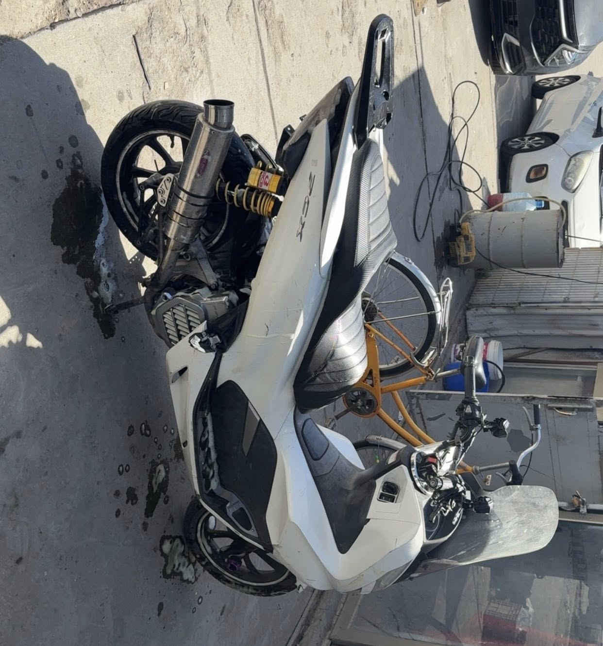 جنت ناشرها بس بس فديو و دراجه امي كالت عوفها ولا تبيعها ولكبعه واني معتز بيها بس راح أنزلها ابيع ب16 ورقه  نزله من كلشي وكلاشي


**إذا كنت صاحب هذا الإعلان وتريد حذفه لأي سبب، رجاءا أرسل رسالة إلى الدعم الفني**