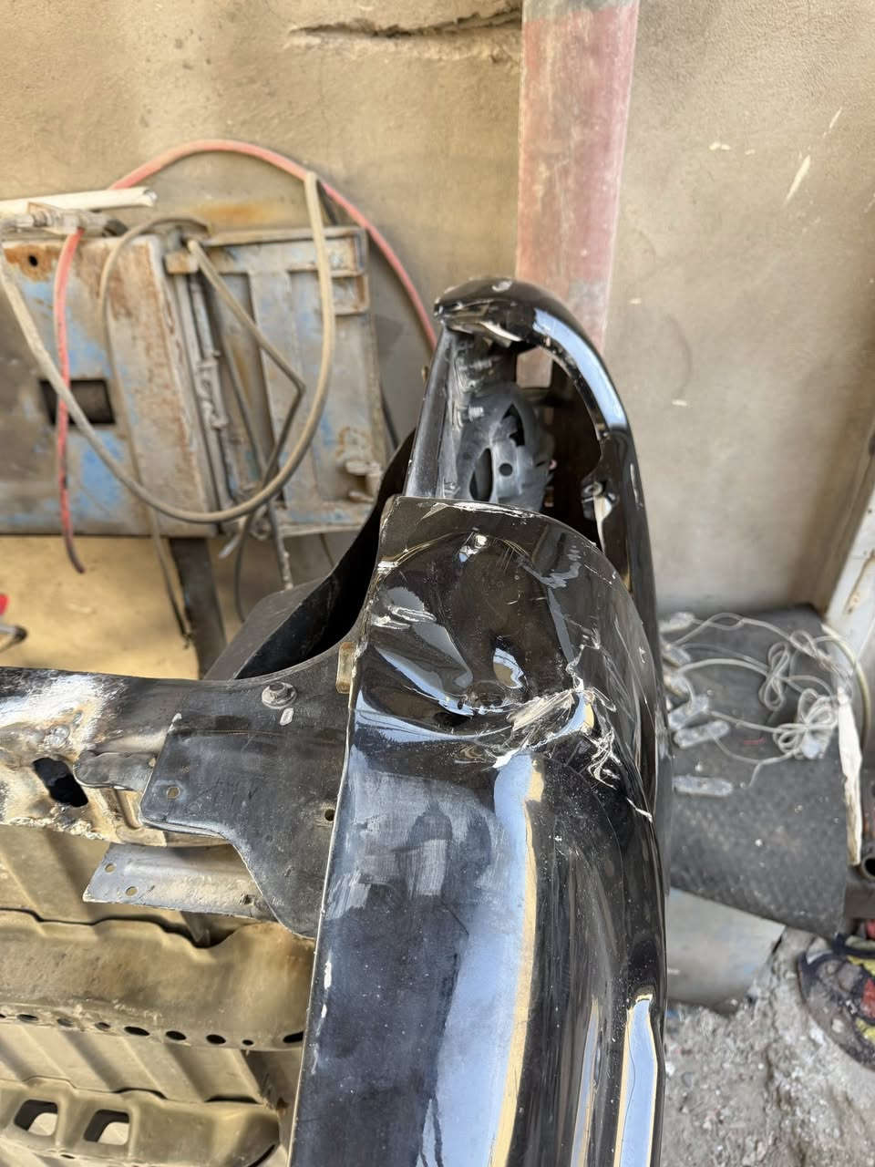 بدي رام قصير 2022 لون اسود بي طخه خفيفه للبيع مكانه بغداد ***********
