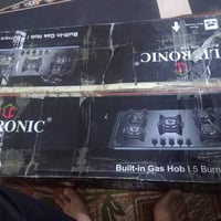 طباخ منضدي • ٥ مشاعل • ايطالي الصنع