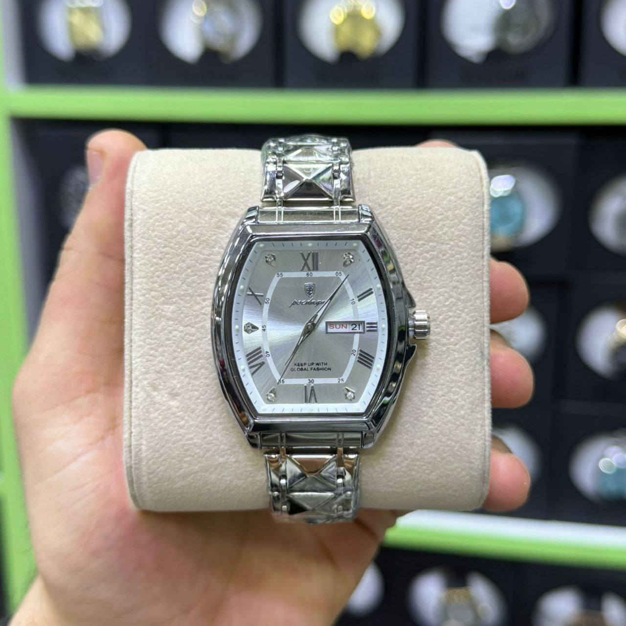 Hook
فخامة بسعر مايتكرر
اناقة الرجل تبدأ من هنا
موديل جديد وصل 🎁
ساعة تخلي اطلالتك مختلفة 
ستايل هادئ حظور قوي
اصبح التوصيل مجاني ولفترة محدودة فقط


**إذا كنت صاحب هذا الإعلان وتريد حذفه لأي سبب، رجاءا أرسل رسالة إلى الدعم الفني**