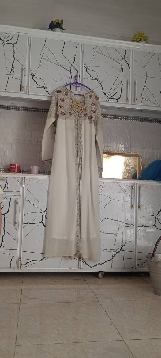 سلام عليكم ملابس للبيع كلش نظيفات وسعر مناسب ليتريد تدخل عل خاص


**إذا كنت صاحب هذا الإعلان وتريد حذفه لأي سبب، رجاءا أرسل رسالة إلى الدعم الفني**