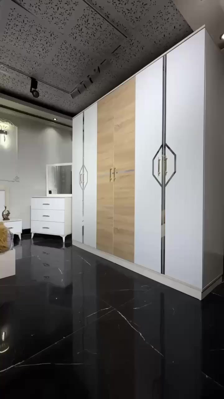 *موديل          002        الاقتصادي*
❇️ 5 قطع      كنتور 220
❇️ ميز تواليت ضخم
❇️ شغل ممتاز
❇️ السرير بلوك            
 650 الف*
بدون شد


**إذا كنت صاحب هذا الإعلان وتريد حذفه لأي سبب، رجاءا أرسل رسالة إلى الدعم الفني**