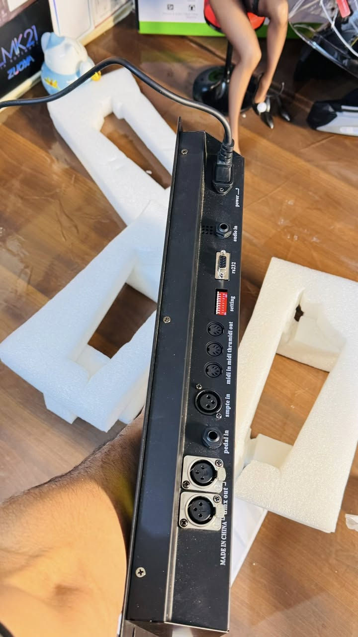 شباب جهاز بهذا الشكل سعره مزاد وصل بالبث 100 ب4 الصبح ينتهي المزاد اسد البث واشوفه وين وصل وبالعافيه عالياخذه


**إذا كنت صاحب هذا الإعلان وتريد حذفه لأي سبب، رجاءا أرسل رسالة إلى الدعم الفني**