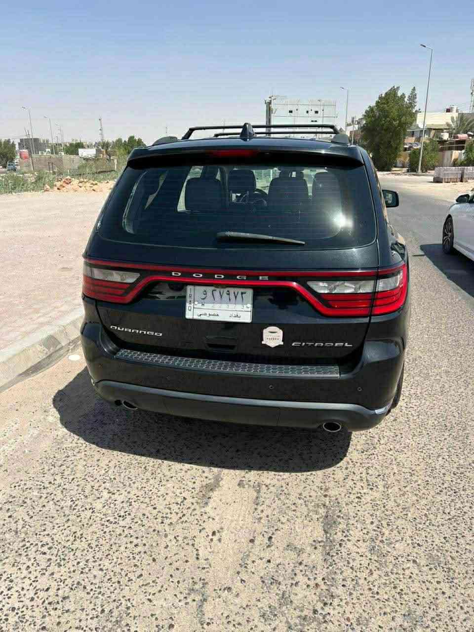 السلام عليكم 
دورنكو  سيتاديل موديل 2014 اللون اسود 
وارد امريكي ضررها چاملقات مصلحات والبنيد مبدل مع الدعامية 
رقم بغداد مشروع وطني بأسمي مكان السيارة البصرة السعر 195 وبيه مجال  
للتواصل الاتصال  عالرقم 
*********** البصرة, العراق
