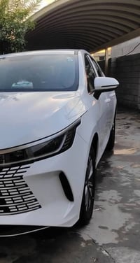 BYD دستريور ٢٠٢٥ عداد المسافه الكلي ٩٠٠٠ جاهزه ومبيها اي نقص أغراضه  ك...