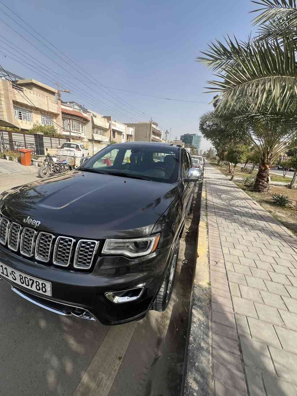 السلام عليكم
جيب اوفرلاند وارد امريكي 2021 للبيع رقم بغداد 
العداد 36  الف ميل فقط يعني بالكيلو ٥٧ الف 
محرك ٦ سلندر ٣٦٠٠ 
الموصفات
بانوراما 
بصمة 
تشغيل عن بعد 
فور ويل ماوس 
جكات تصعد وتنزل السيارة ٣ وضعيات
لايت led بلادي
كشنات جلد 
كشنات كهرباء وخزن ميموري
تدفئة وتبريد بالكشنات 
شاشة جبيرة ابل كار بلي وكامرة دوارة
رادارات جانبية نقاط عمياء
رادار خلفي وحساسات 
صندوق كهرباء
كروس سرعة
نظانم اوتو ستوب تطفأ بالازدحام للاقتصاد 
تخم تاير جديد
سيارة جاهزة من كلشي 
اعلى مواصفات بالاوفرلاند 

الضرر موضح بالصور فقط بنيد
بيها من امريكا كلير بالجاملغ الايمن وبابين جهة عكس السايق بدون ضرر فقط كلير 
بدون شاصي بدون لغد

محرك كير مكفول
مكاني بغداد حي العدل
*********** موجود واتساب
السعر ٢٤٨ ورقة وبي مجال للشراي
