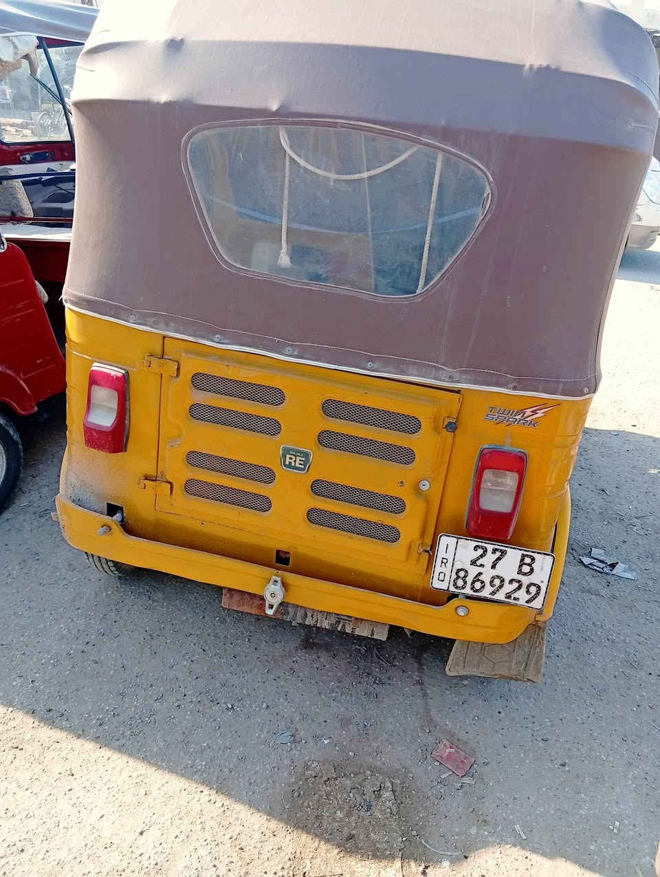 ***********لأستفسار تكتك 19دخول 20 محرك فول نضافه كشره بيه طخات بسيطه تخم تاير جبلي جادر دوشمه فرشات كهربائيات كامله الخاص مقلق الخاص مقلق الخاص مقلق ***********
