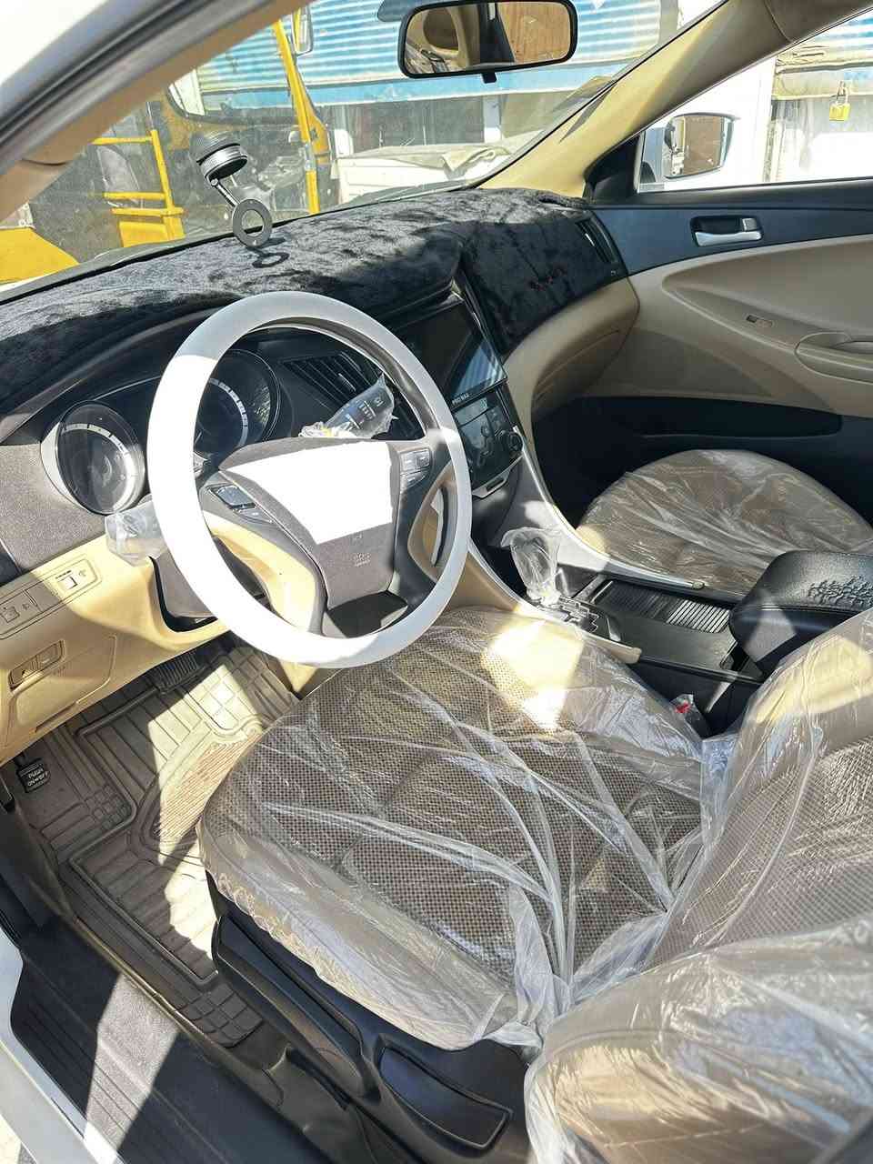 سوناتا 2012 كفاله عامه رقم بغداد انكليزي بأسمي مداور ثاني يوم سنويه للـ 31 مكينه كير حداديه كلها جاهزه تخم تاير جديد سياره مال جناي 
مواصفات
مري شفط 
قطعتين تبريد 
اشاير بالمري 
شفتات استيرن
ممشى السياره 209
السعر 135 ومجال بسيط حك الجيه
الموقع / الحله 

مكلف بالنشر     ***********
