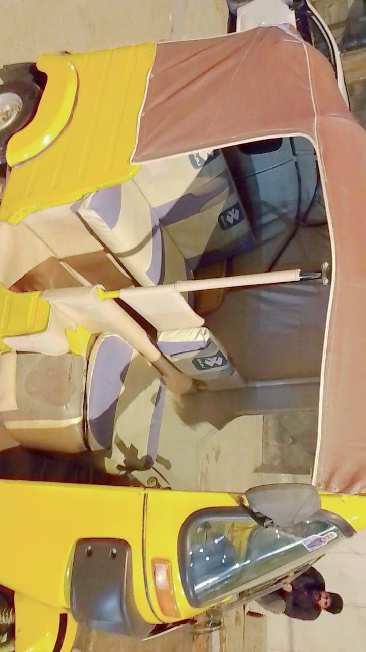 تكتك باجاج للبيع 2020 مصبوغه صبغ عام جماليه ميكنه مجفته شركه تكتك جاهزه كبل للشارع تحول ثاني يوم السعر 5500 وبيها مجال حك الجيه عنوان التنومه

***********
