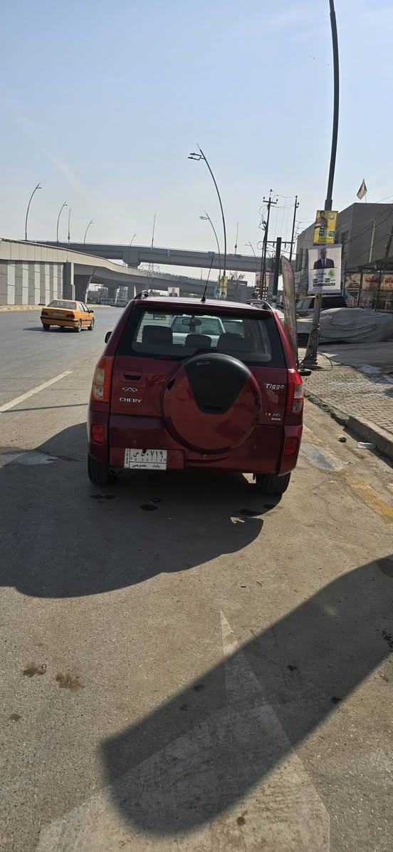 السلام عليكم...
تيكو ٢٠١٣ 
بدون صبغ بيها جراد ومسوينه وعليها نانو 
ماشية ٩٢ الف حقيقي 
السيارة حلوة وبلخير على الياخذها 
السعر ٥٣ وبيها مجال 
***********
***********
***********
