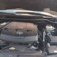 لاندكروز ستسنيه • ٢٠١١ • رقم بغداد باسمي