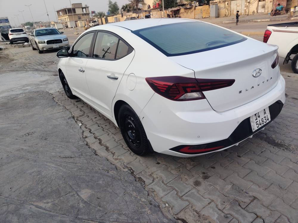 السلام عليكم 
النترا 2019 خليجي فول مواصفات بصمه 
فتحه حساسات  فول واحد على واحد
كير مكينه كفاله كير اي تي المرغوب 
السياره بيها الجاملغ الامامي الايسر مفتوح ومصبوغ والباقي كفاله السعر 155 وبيهاا مجال الاستفسار  *********** البصرة, العراق
