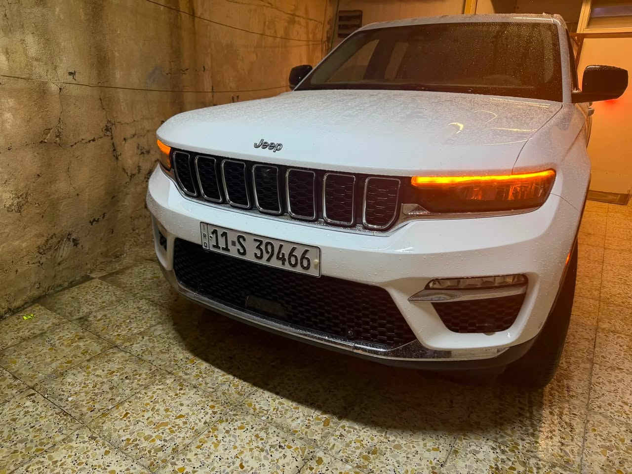 سلام عليكم

جيب موديل 2022 لمتد بلاص 

فول موصفات 

5 كامرت 

رادار  خلفي امامي جوانب

كشنات تدفئه تبريد 

كشنات خزن وضعيه قياده

ماشيه 55 الف

بانوراما داخل لون بيجي

بيه بنيد مبدل 

بدون دواخل بدون ايرباك راديتر عله بلاد 

سعره300 وبيه مجال 

***********
