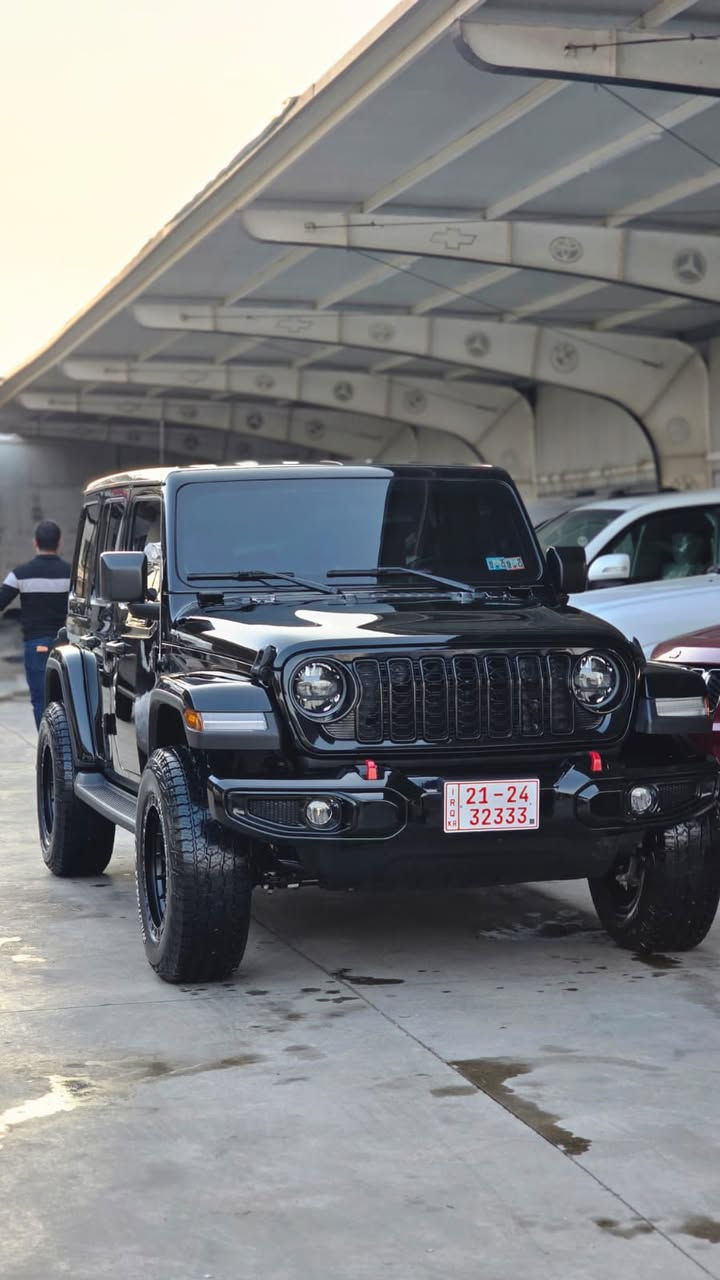 جيب رانگلةر  سةحارا ٢٠٢٣فول فول مواصةفات تايةو ويلي لوكي لةسةرة ٣٤هةزار مايل روشتوة ناو رةش جلد شاشة گةورة سوكان هيتةر كوشن هيتةر لايت عةدةسة بةگلايت ليت كامل زينون 
زمارة كاتي دوو مانگ 
v6مةكينة مةرغوب
كلين تايتل بي بوياخ 
سةقفو بوستال لة رةنكي خوي 
 بو هيج مةكة ي  يةك جالي بيوة نية زور زور جوانة  
بو هيج مةگةري مالي دوستة 
بو بةيوةندي زانيني نرخ ***********
