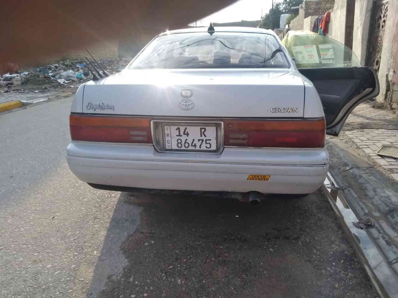 السلام عليكم 

بطه منفصل الون لؤلؤي
 موديل 93 مكفوله كص او نقل والعيب الشرعي 
سياره جاهزه من كل شي 
تخم تاير قبل 10ايام شاده
 كير محرك 3000 ديلكو  مكفول
 كهربائيات كله شغاله تبريد بس راديتر جاهز 
سنتر لوك ريمونت غرفه جديده 
سياره مال جناي
 رقم بصره انكليزي دولي سنويه صادره بشهر العاشر تنتهي سنة 2030 
السماوه ***********
السعر 58 او بيها مجال
