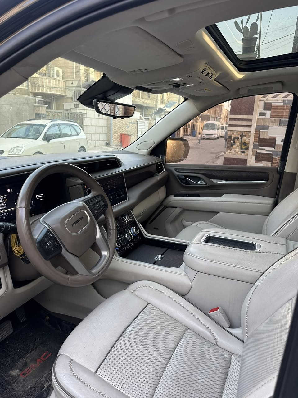 للبيع جمسي دنلي
موديل (2023) 

كفاله عامه من كل شي 

رقم بغداد بسمي تحويل مباشر 

وكاله المنصور 

ماشيه 32 

الاتصال (***********)
