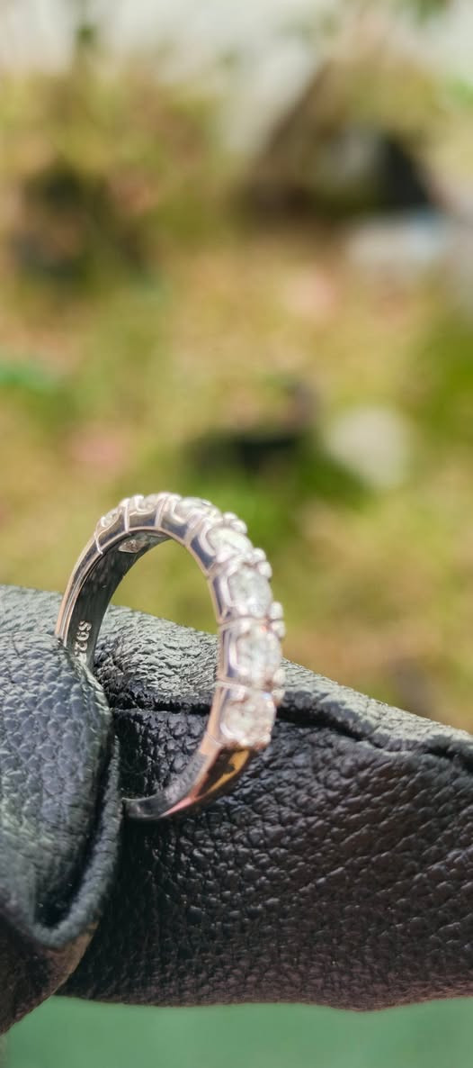 يا الله خواتم واسوار موزنايت كل قطعه وسعرها يجي ويه كل قطعه كامل ملحقاتها علبه وكارت وباركود وكارت


**إذا كنت صاحب هذا الإعلان وتريد حذفه لأي سبب، رجاءا أرسل رسالة إلى الدعم الفني**