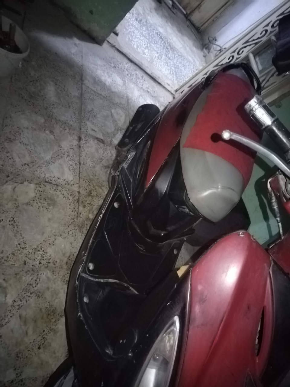 سلام عليكم دراجه كامكو جيفور للبيع مديل2005 شغاله سلف وهندر وكهربائيات كلها شغاله لايت عالي ناصي وسلف جديد مال حاويه وكابريتر جديده بلاديه سعر دراجه 400وبيها مجال مكاني نجف حولي هاذه رقمي ***********
