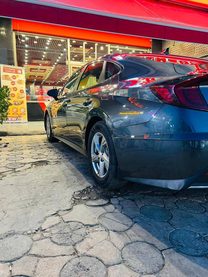 السلام عليكم … للبيع او مراوس 

سوناتا ٢٠٢٣ ماشيه ٤٧٠٠٠ ميل 
مواصفات توقف ذاتي امامي خلفي 
رادر جانبي هاند بريك بصمه 
توقف عند فتح ابواب 
سياقة ذاتيه سياره مناقصه اي شي حادثه جاملغ ايمن امامي موضح بل صور 
بدون ايرباك 
رقم مميز حلو شمالي 
محرك ٢٥٠٠ 
سعر 170 $
للاستفسار ( *********** )
