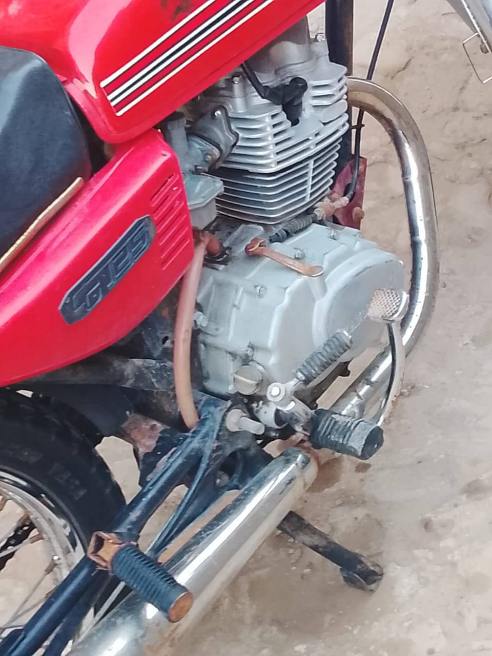 سلام عليكم  دراجه للبيع خير من الله دراجه غراض 23 وعشىرين  مكاني ديوانيه علا طريق لسنيه كلك ***********
