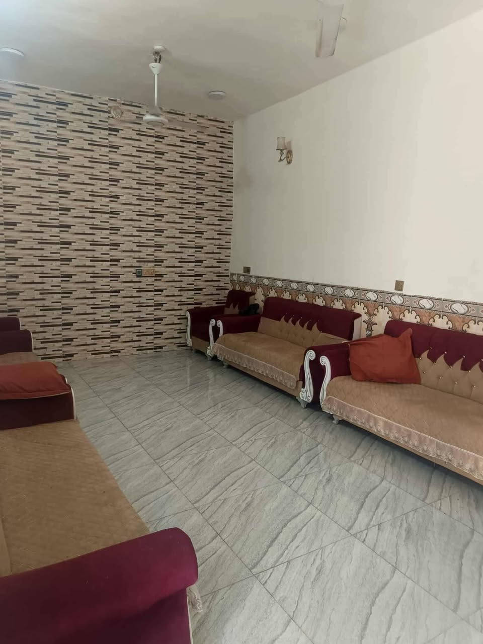 #للبيع بيت طابو زراعي  مساحه 180 م قريب ع غسل حسنين  بلوك ب43 وبي مجال  قليل رجأأ بس الشراي  يراسلني @إشارة ***********
