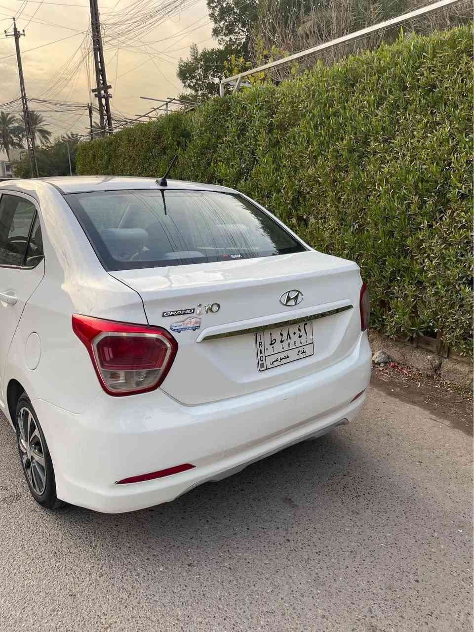 السلام عليكم 
 هونداي i10 كراند صندوك موديل 2016 خليجيه لون ابيض 
بيها فقط الجاملغ الامامي صبغ بدوووون دواخل 

بيع مستعجل ماكو انسب من هيج 

رقم بغداد باسمنا تحويل مباشر 
ماشيه 56 km حقيقي 
يعني ب النسبه للموديل ماشيه شي كلش قليل 

سياره جديده وجاهزه مابيها اي نقص 

السعر :- 84 ورقه وبيها مجال جدا بسييط 

للاستفسار :- مكان السياره بغداد الصليخ *********** بغداد, العراق
