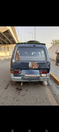 عندي كيا للبيع موديل 95 رقم بغداد وهذا رقمي07832990041 07515530368