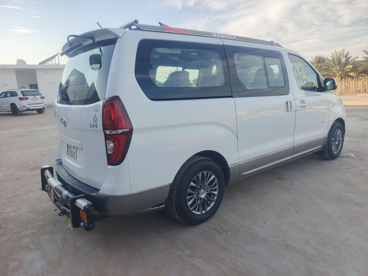 ستاركس موديل 2020 مفتوح سياره مكفوله كفاله تبريد حداديه تخم تاير رقم بغداد مكان ديوانية قضاء الشامية ***********
