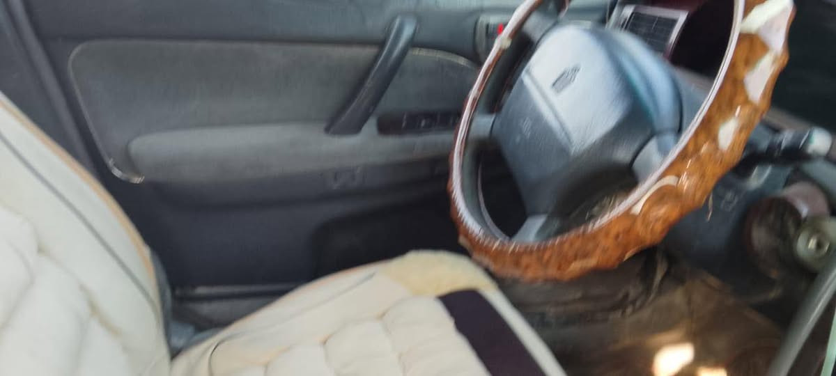 السلام عليكم سياره راس الثور اصوليه بأسمي نجف مصبوغه عام كصتين كير مكينه جدد ب60 وبيها مجال مكان نجف ***********
