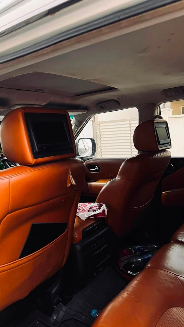 نيسان باترول 2014
V8 5700
فئه بلاتنيوم اعلى فئه
ماشيه 146k
ابيع حزام
مكلف بلنشر
صاحب السياره ‭***********‬
